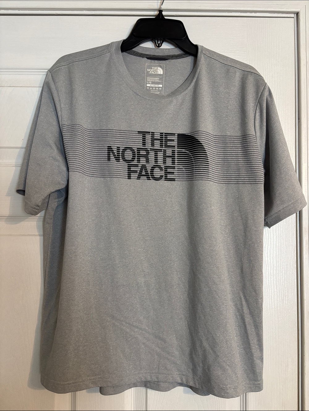 The North Face Active Fit Performance Wear Gray Short-Sleeve Logo Tee Large